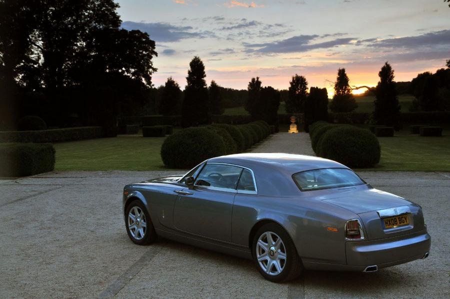  Rolls-Royce Phantom Coupe 2008 года  (фото 40 из 134)